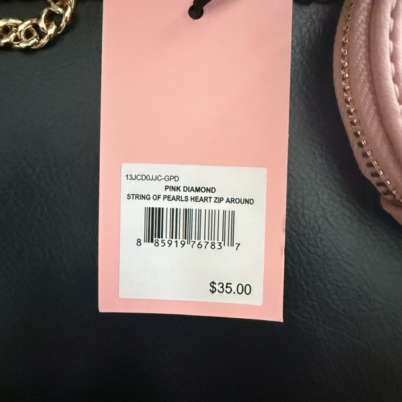 NWT Juicy Couture Heart-Shaped Pink Diamond String of Pearls Zip Around - Picture 3 of 4